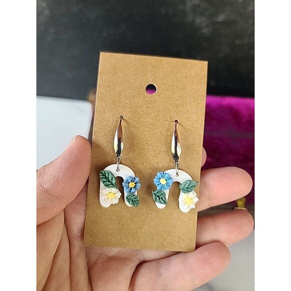 Polymer Clay Floral Dangling Earrings New - Picture 6 of 10